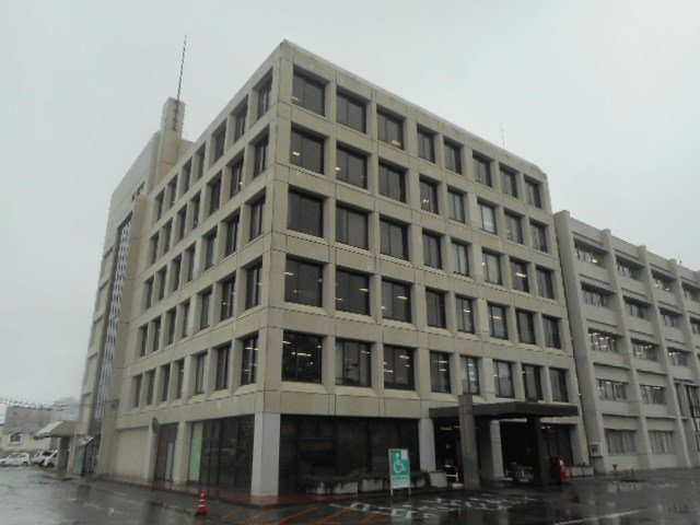 八千代市役所まで1100m