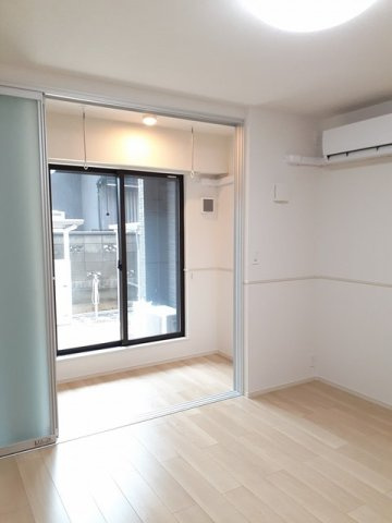 明るい室内です