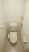 コンパクトで使いやすいトイレです