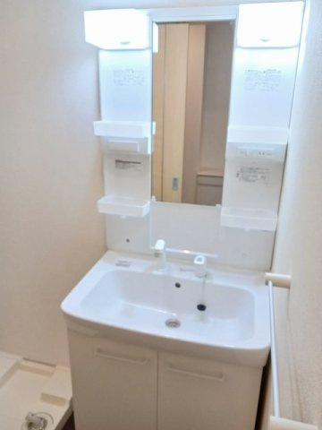 忙しい朝には欠かせない洗面所です