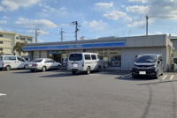 ローソン　春岡1丁目店まで500m