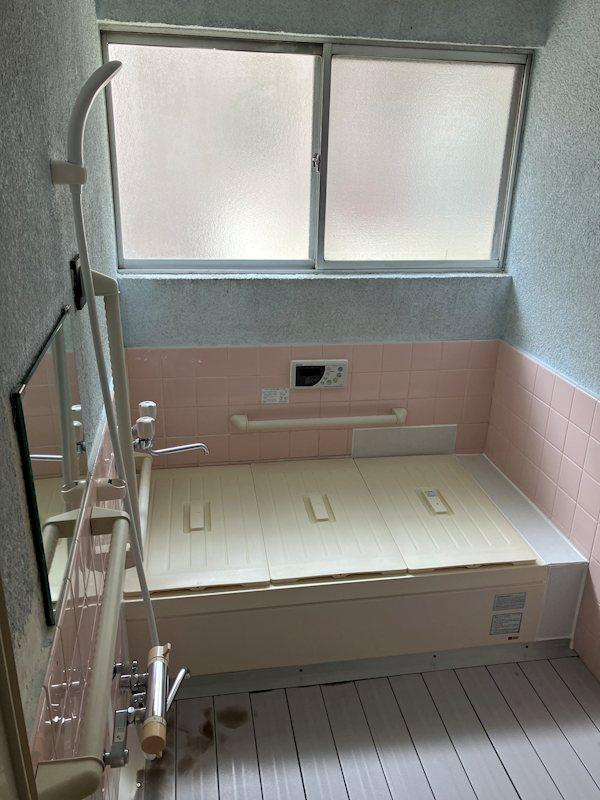 榎本貸家の浴室