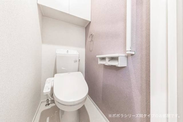 コンパクトで使いやすいトイレです