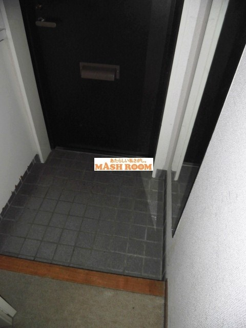 日神パレス高円寺の玄関