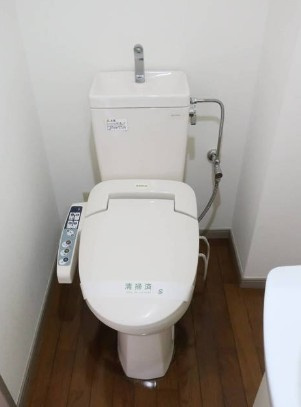 浦安市当代島３丁目の賃貸マンションのトイレ