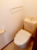 コンパクトで使いやすいトイレです