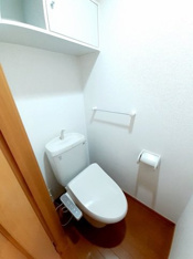 清潔感のあるトイレです