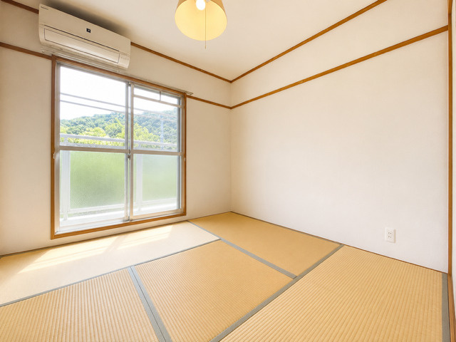 横尾団地71号棟の和室|すぐ横になれる和室は、みんながほっと一息つける空間♪
※動産撤去しております。