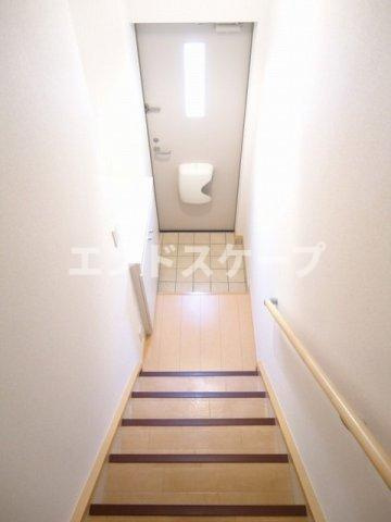 丸美レジデンスの玄関|高崎、前橋のお部屋探しはエンドスケープまで！お客様の理想お聞かせ下さい♪