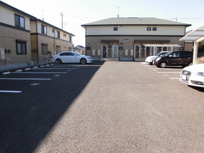 ボヌールＣの駐車場|駐車場に車を止められます