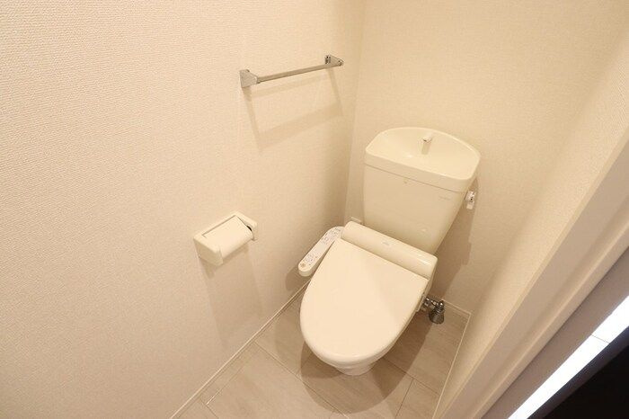 ボヌールＣのトイレ|ゆったりとした空間のトイレです