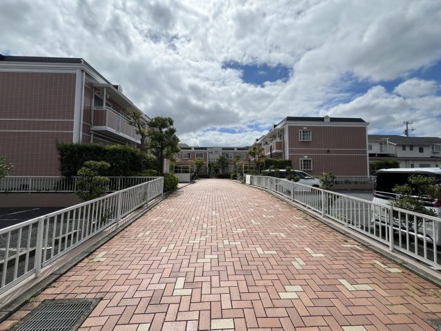 グローバル・シティ参番館の庭