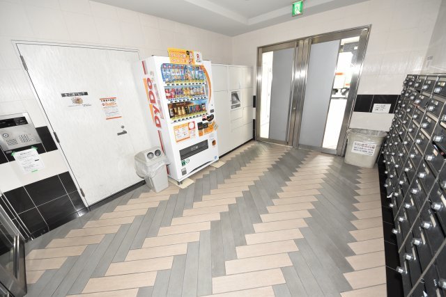 インペリアル靭本町のエントランス