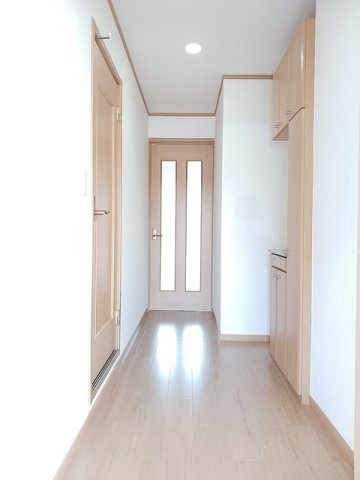 明るい玄関です