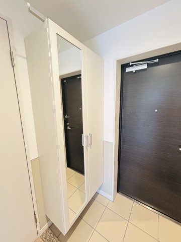 TREVO　YRの玄関