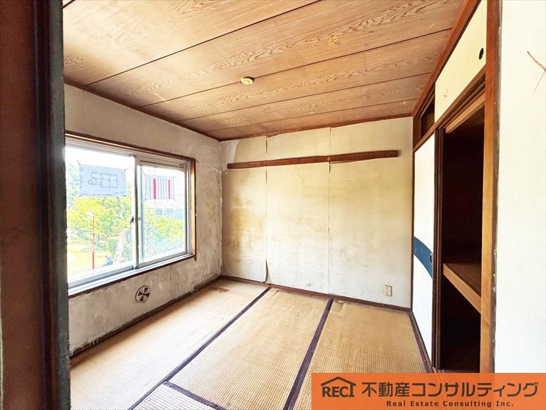 上田東町住宅3号棟の洋室