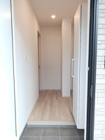 シンプルで使いやすい玄関です