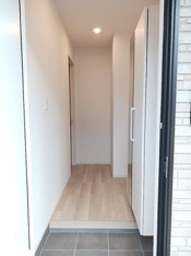 シンプルで使いやすい玄関です