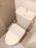 ゆったりとした空間のトイレです