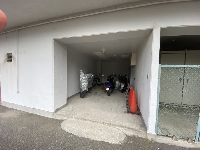 熱海スカイハイツの駐車場|駐輪場