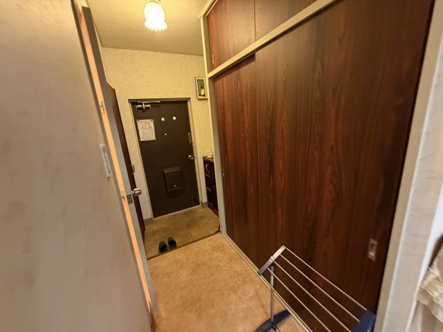 熱海スカイハイツの玄関