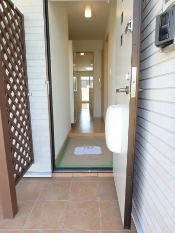 ゆったりとした玄関です