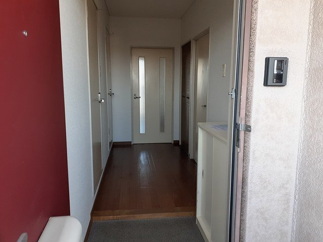毎日通る玄関はこちらです