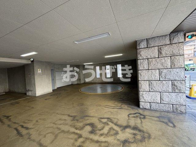 グランド・ガーラ横浜伊勢佐木町のロビー