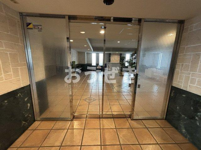 グランド・ガーラ横浜伊勢佐木町のロビー