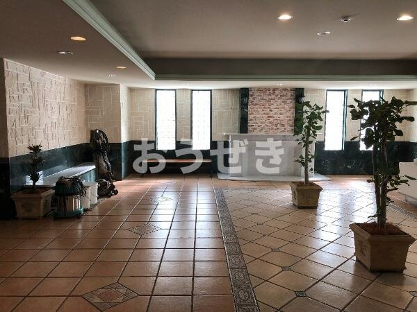 グランド・ガーラ横浜伊勢佐木町のエントランス