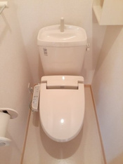 シンプルで使いやすいトイレです