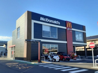 マクドナルドまで1100m