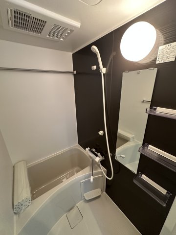 コンパクトで使いやすいお風呂です