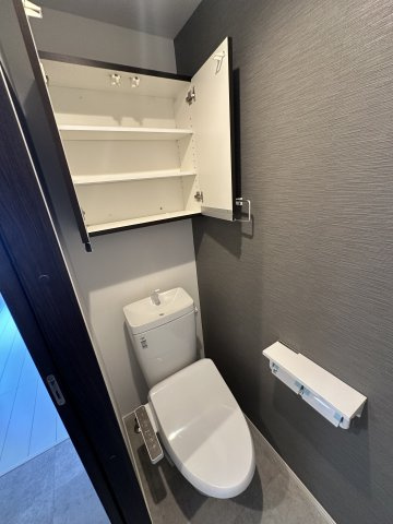 コンパクトで使いやすいトイレです
