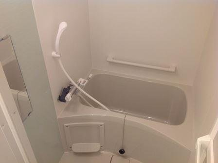ゆったり過ごせるお風呂です