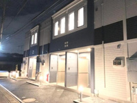 外観写真（夜）