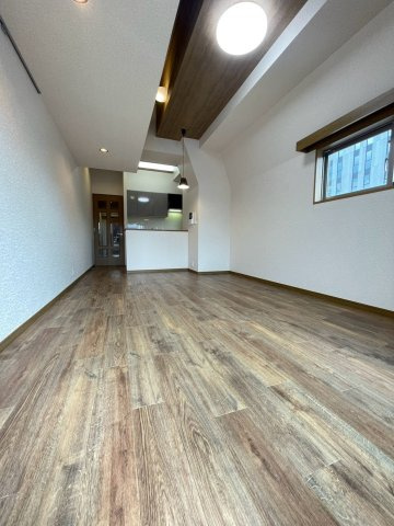 アーバンクリスタル九段下の居間・リビング