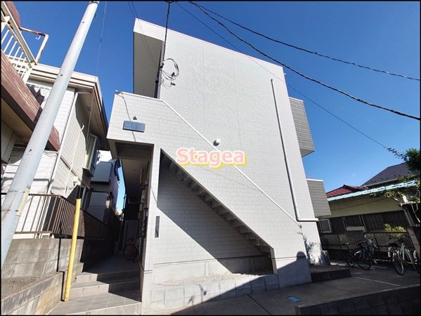 CB与野本町リュッカの外観