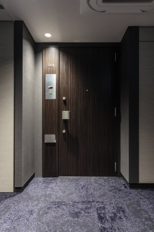 【玄関】 | 大崎ステーションレジデンス | ※写真は同タイプ住戸です。