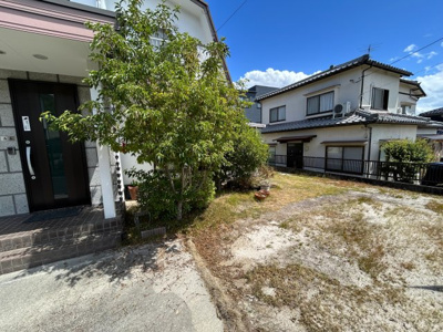 【庭】 | 廿日市市地御前北三丁目　戸建 | 敷地面積200㎡（60坪）超え　広い庭付き