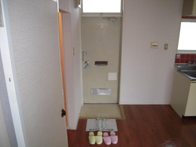 落ち着いた玄関です