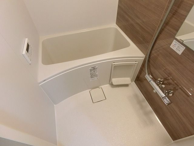 Residence TAKAMIYAの浴室