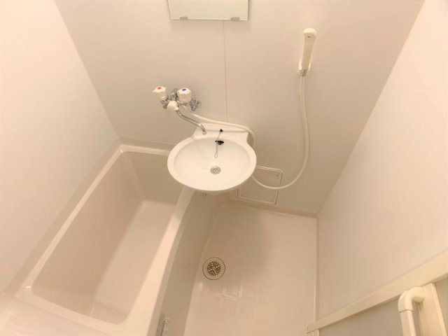 レオパレス東合川Ⅲの浴室|設備・仕様は号室により異なる為、現況を優先致します。