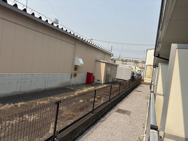 レオパレスエクセランのその他|101号室側から撮影