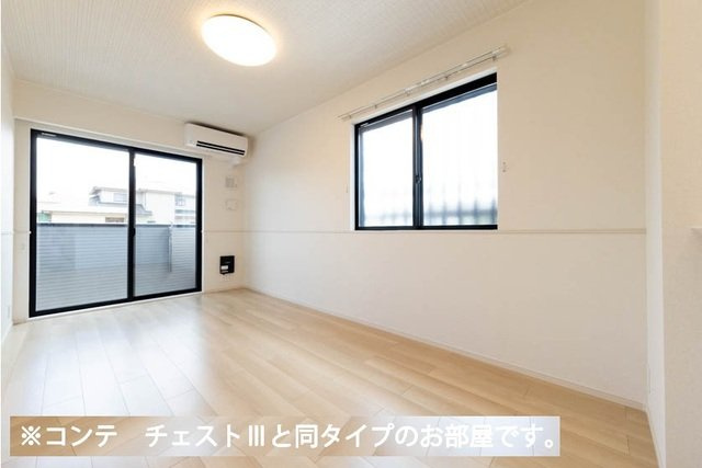 ヒカルサさいたまサクラの居間・リビング|こちらの居間で趣味の時間をお楽しみください