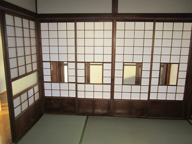 春日町3丁目戸建の和室