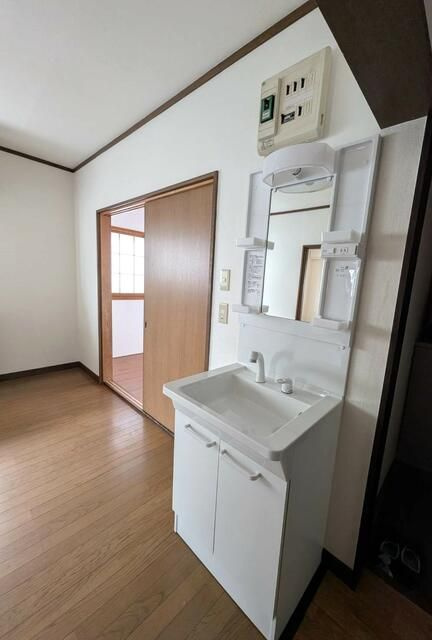 コーポ希望ヶ丘の洗面所