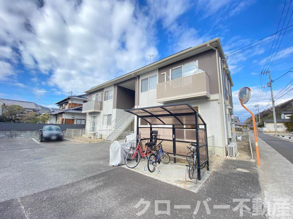 ハピネス A棟の外観
