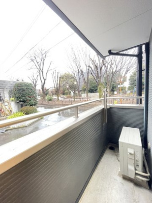 所沢市くすのき台3丁目アパートのバルコニー