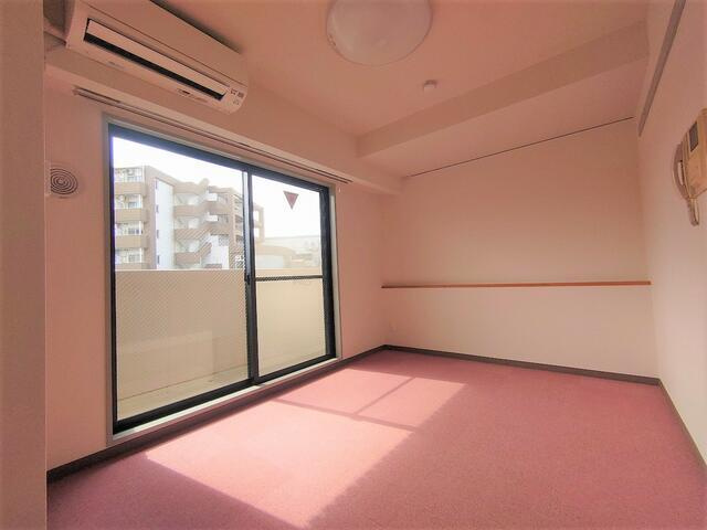 川崎市多摩区登戸の賃貸マンションの洋室
